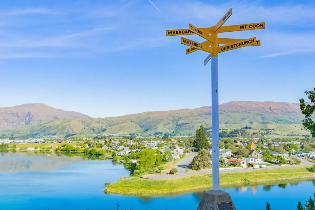 Living in Cromwell Otago: 5 Reasons to Relocate to This Stunning Town