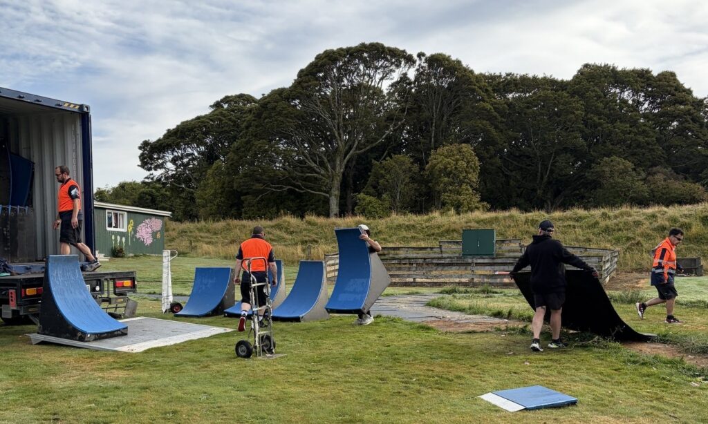 Tunatuna on the Move Again in Southland